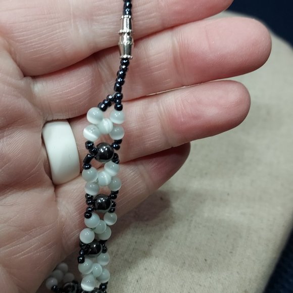 Mother or Pearl and Hematite beaded Anklet - Picture 3 of 3